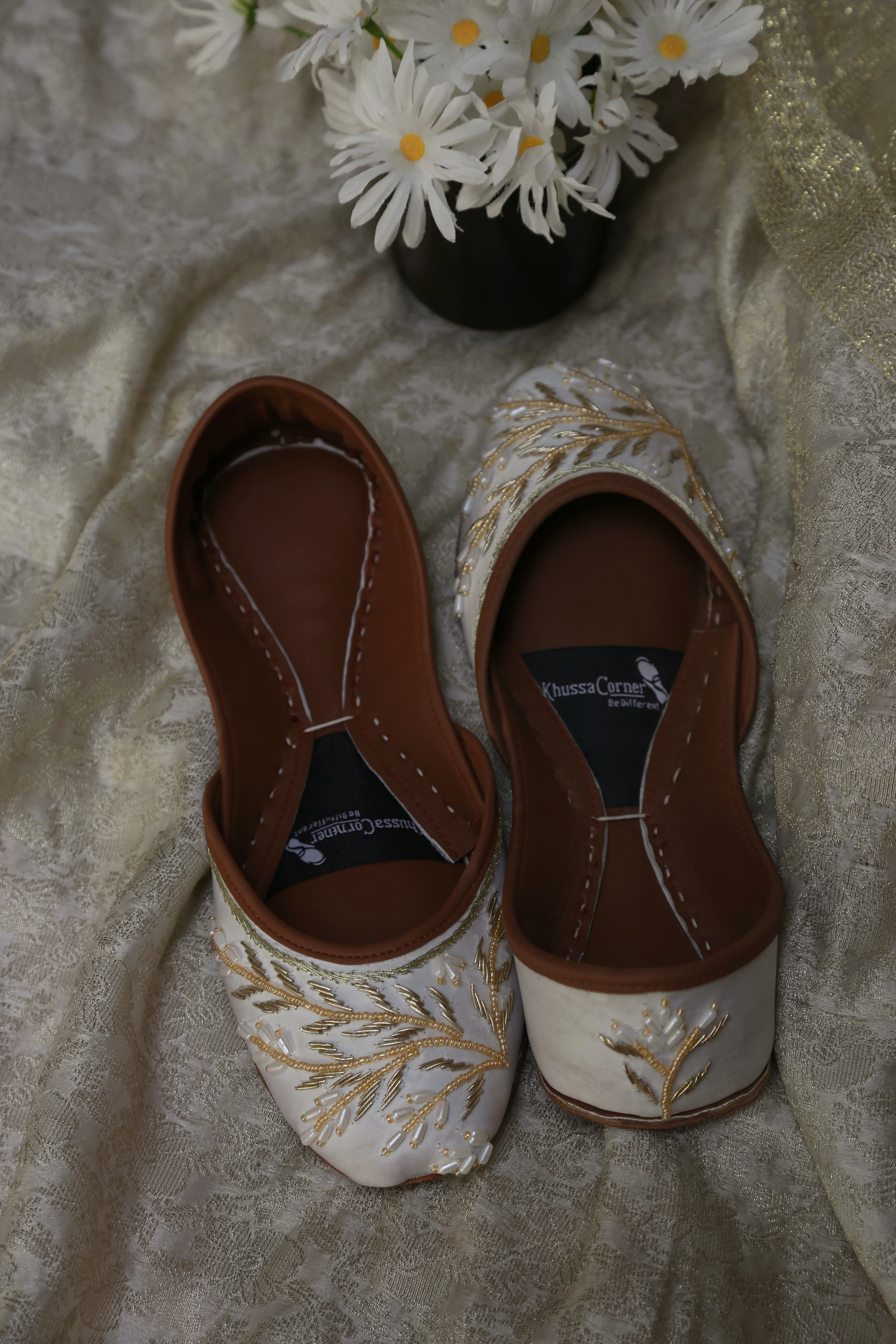 Aab-e-Gul Khussa (White) - Image 6