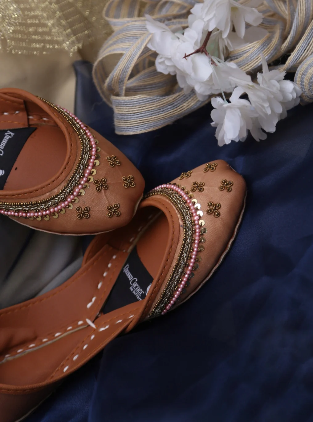 Golden work - Image 3