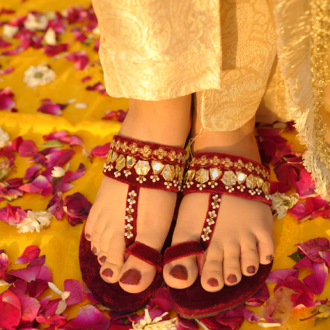 Maroon Kolapuri - Image 5