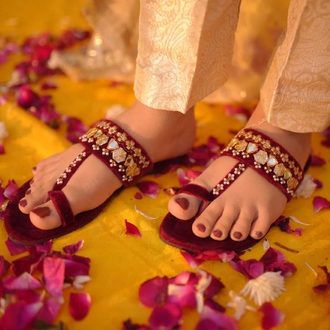 Maroon Kolapuri - Image 6