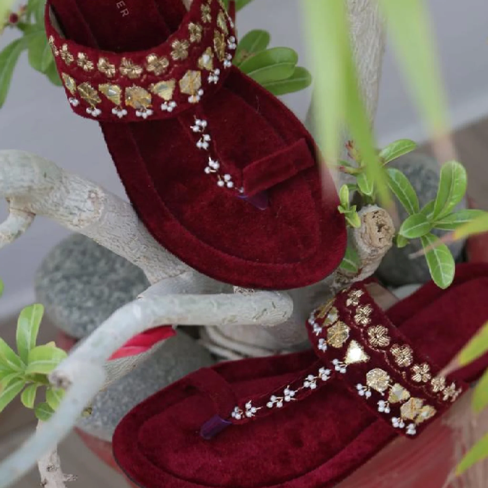 Maroon Kolapuri - Image 8