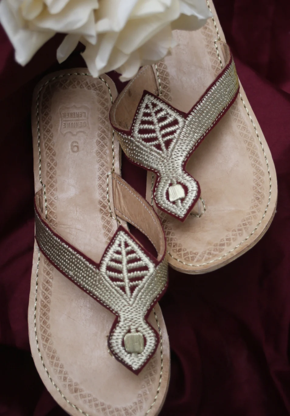 Maroon Taj Kolapuri - Image 3