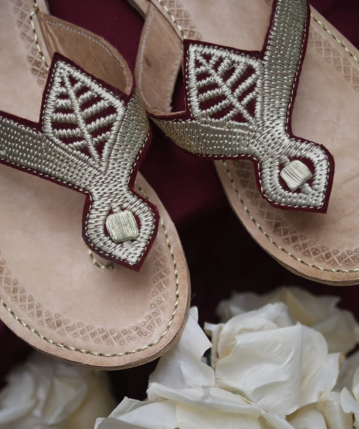 Maroon Taj Kolapuri - Image 6
