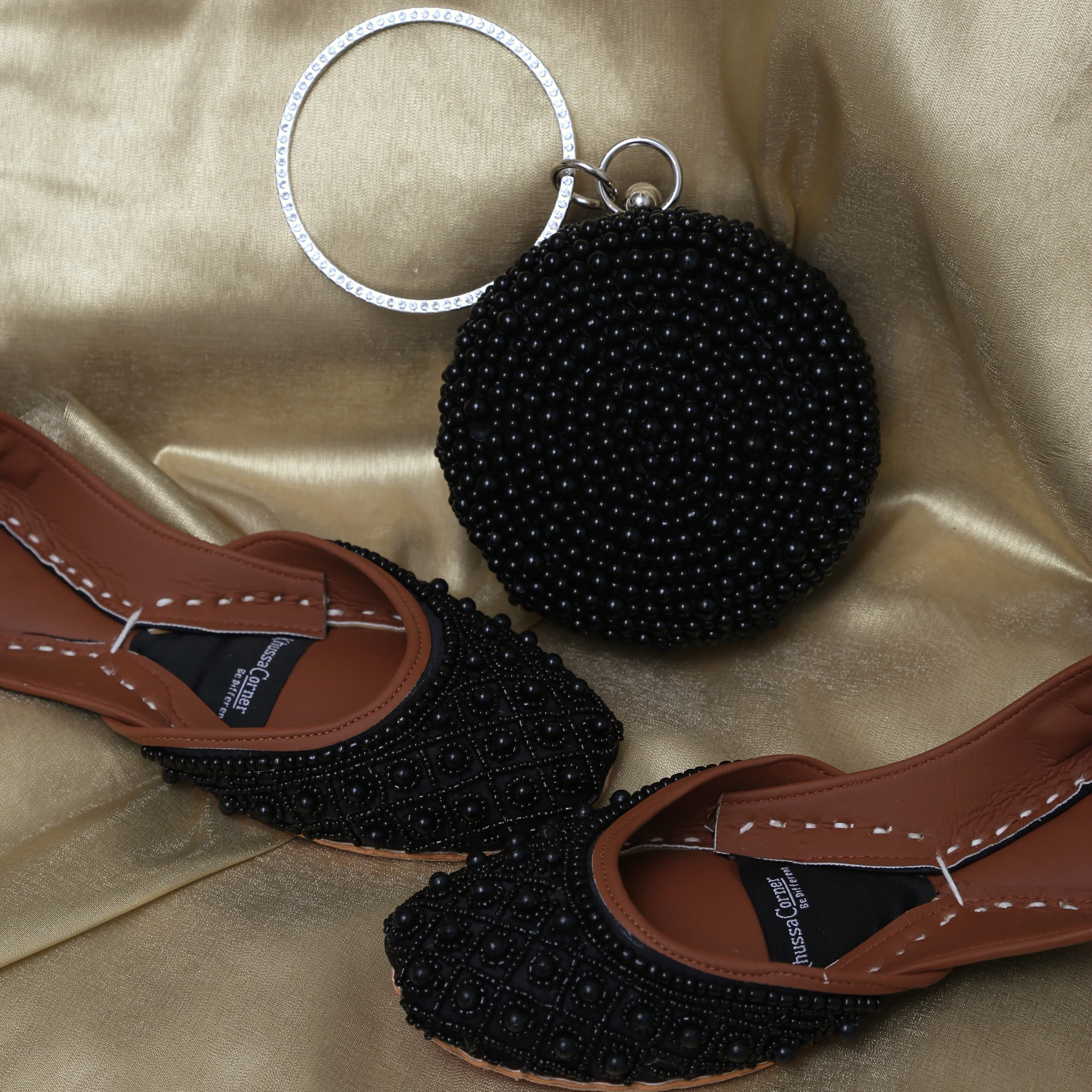 Pearl Ring Clutch (Black) - Image 5